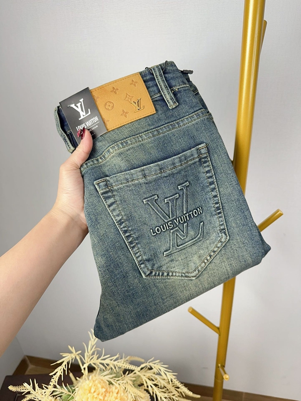 ブランドジーンズ正面デザイン